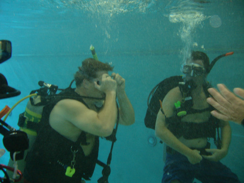 05APR07_08.jpg